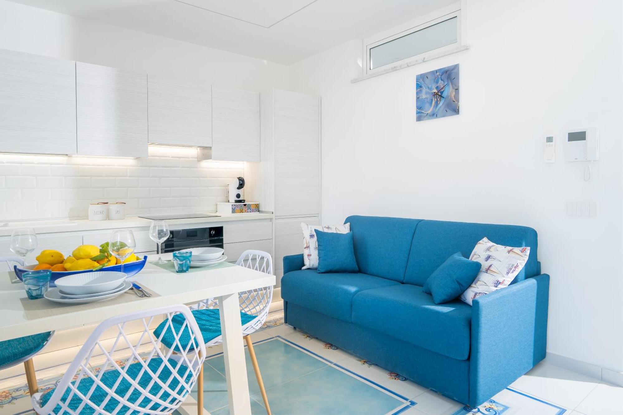 Sea View Deluxe Apartments Vico Equense Luaran gambar